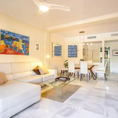 Oleholidays Hacienda Del Sol Beachside Luxury Apartment Estepona