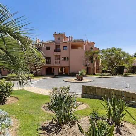 Apartment Oleholidays Hacienda Del Sol Beachside Luxury Estepona