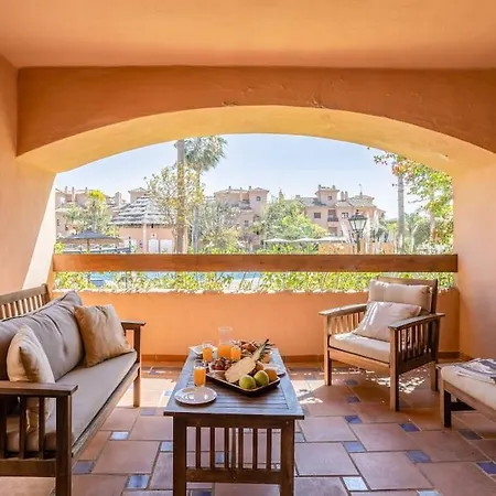 Apartment Oleholidays Hacienda Del Sol Beachside Luxury Estepona
